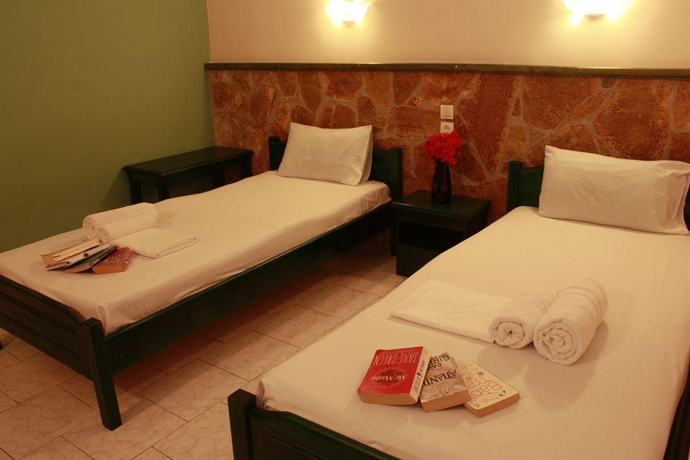 Vanessa Hotel Kalamákion Dış mekan fotoğraf