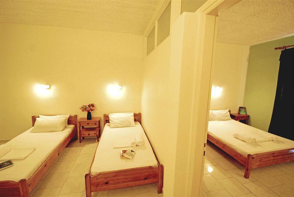 Vanessa Hotel Kalamákion Dış mekan fotoğraf