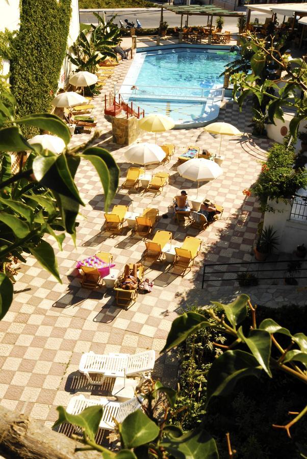 Vanessa Hotel Kalamákion Dış mekan fotoğraf