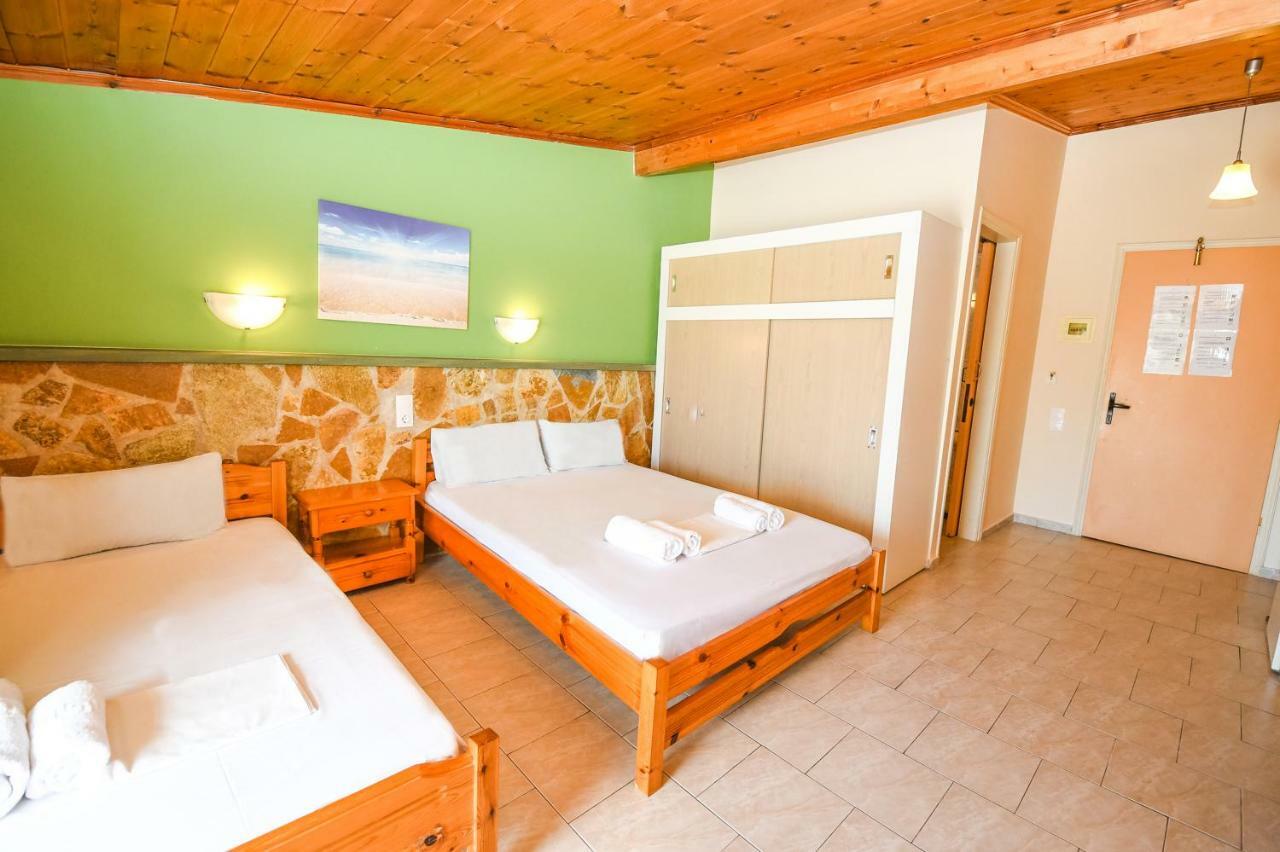 Vanessa Hotel Kalamákion Oda fotoğraf