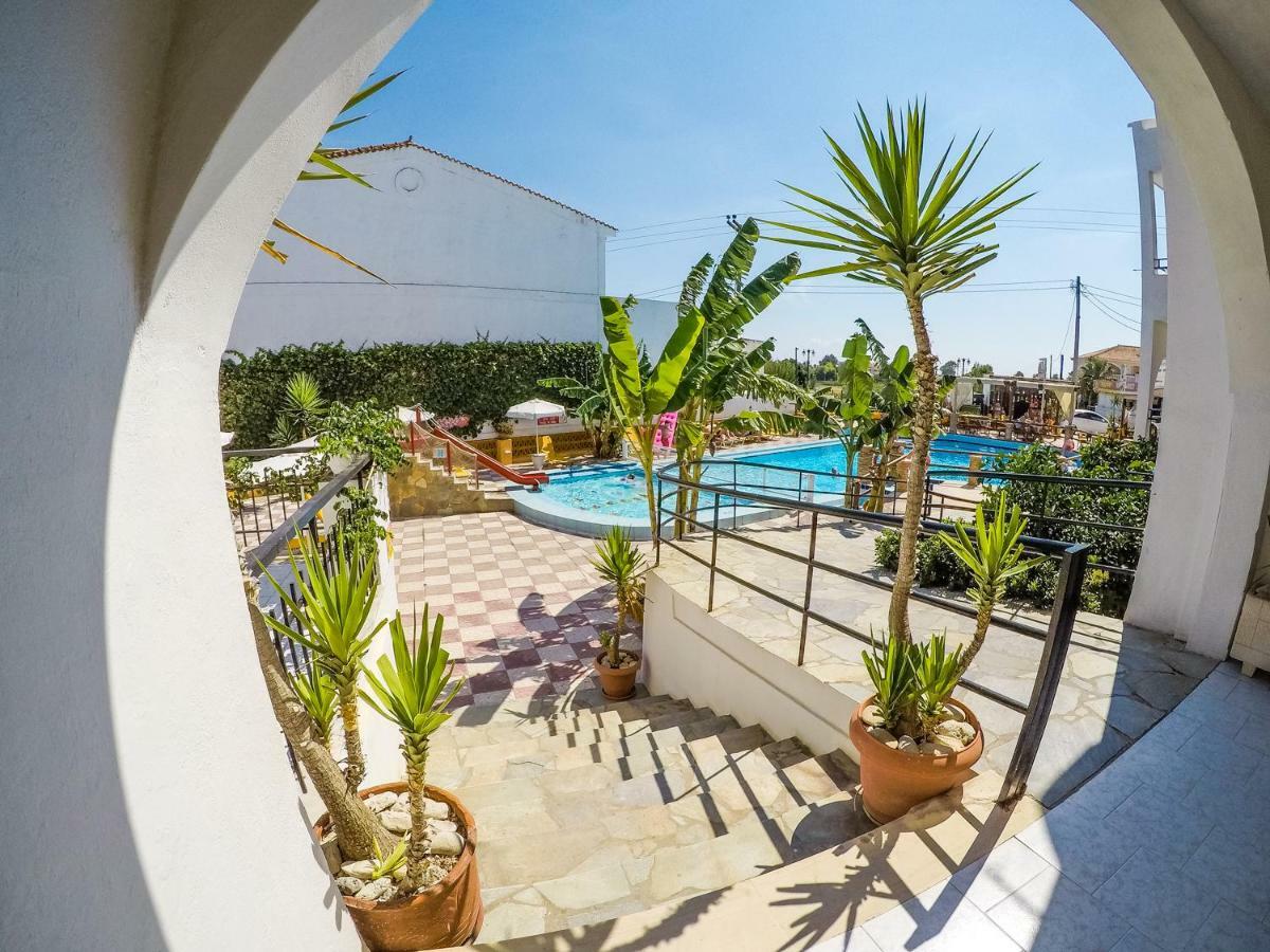 Vanessa Hotel Kalamákion Dış mekan fotoğraf