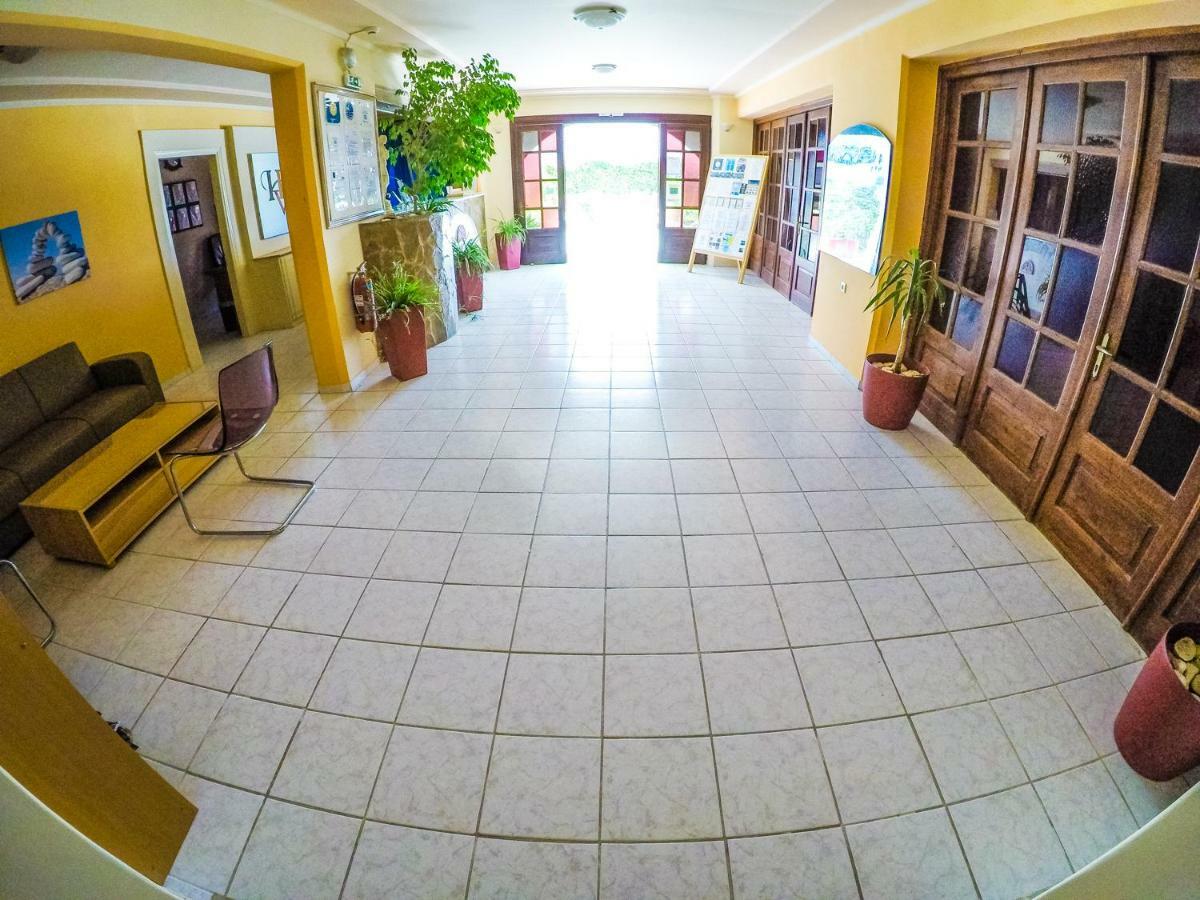 Vanessa Hotel Kalamákion Dış mekan fotoğraf