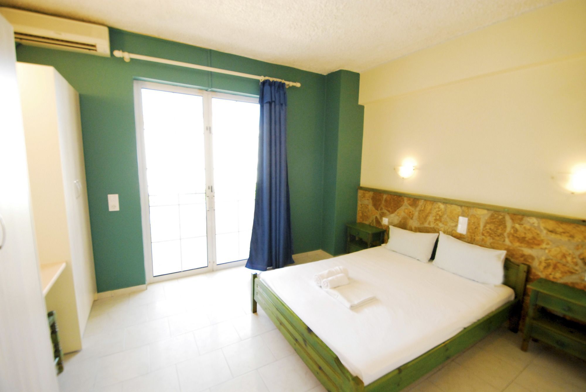 Vanessa Hotel Kalamákion Dış mekan fotoğraf