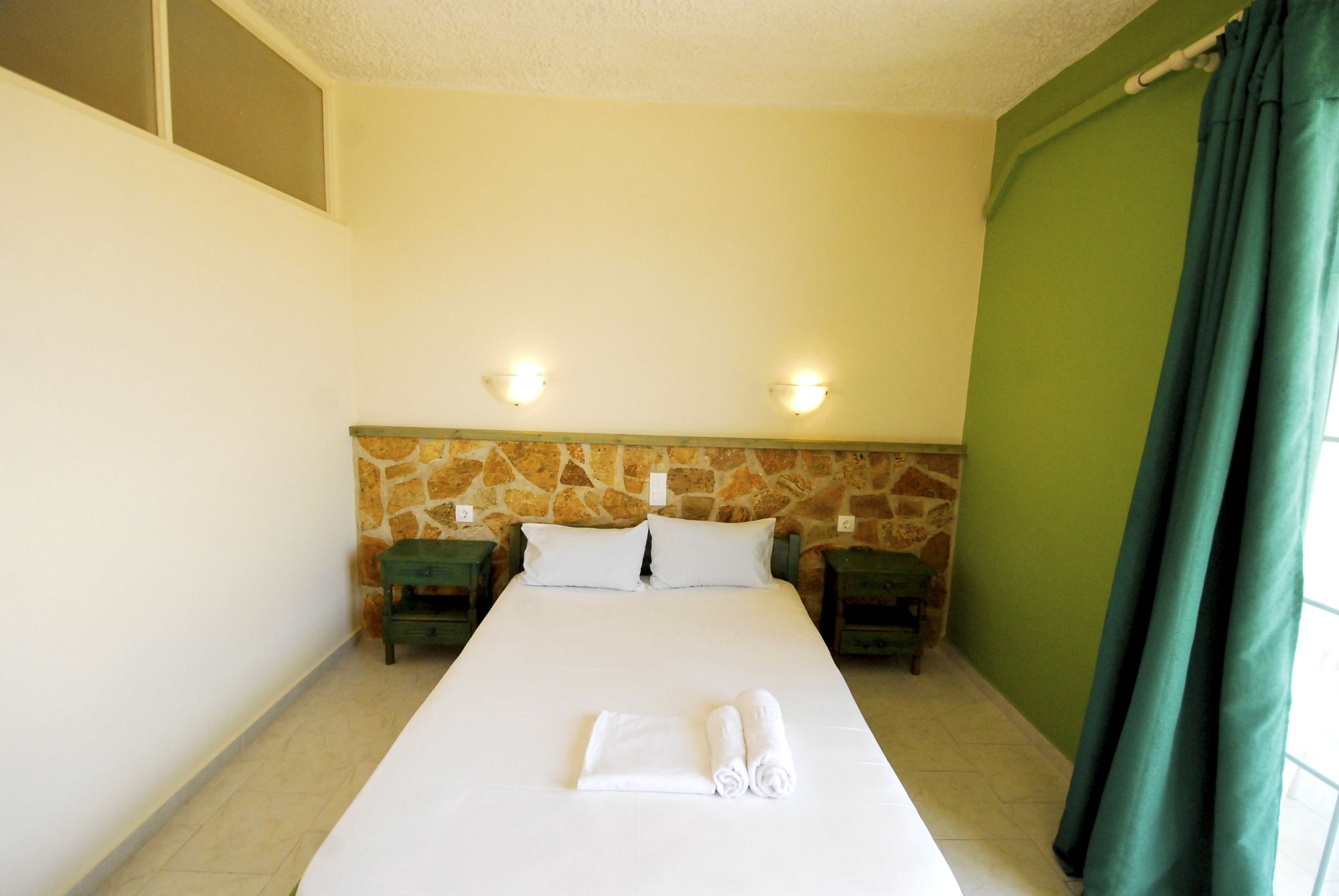 Vanessa Hotel Kalamákion Dış mekan fotoğraf