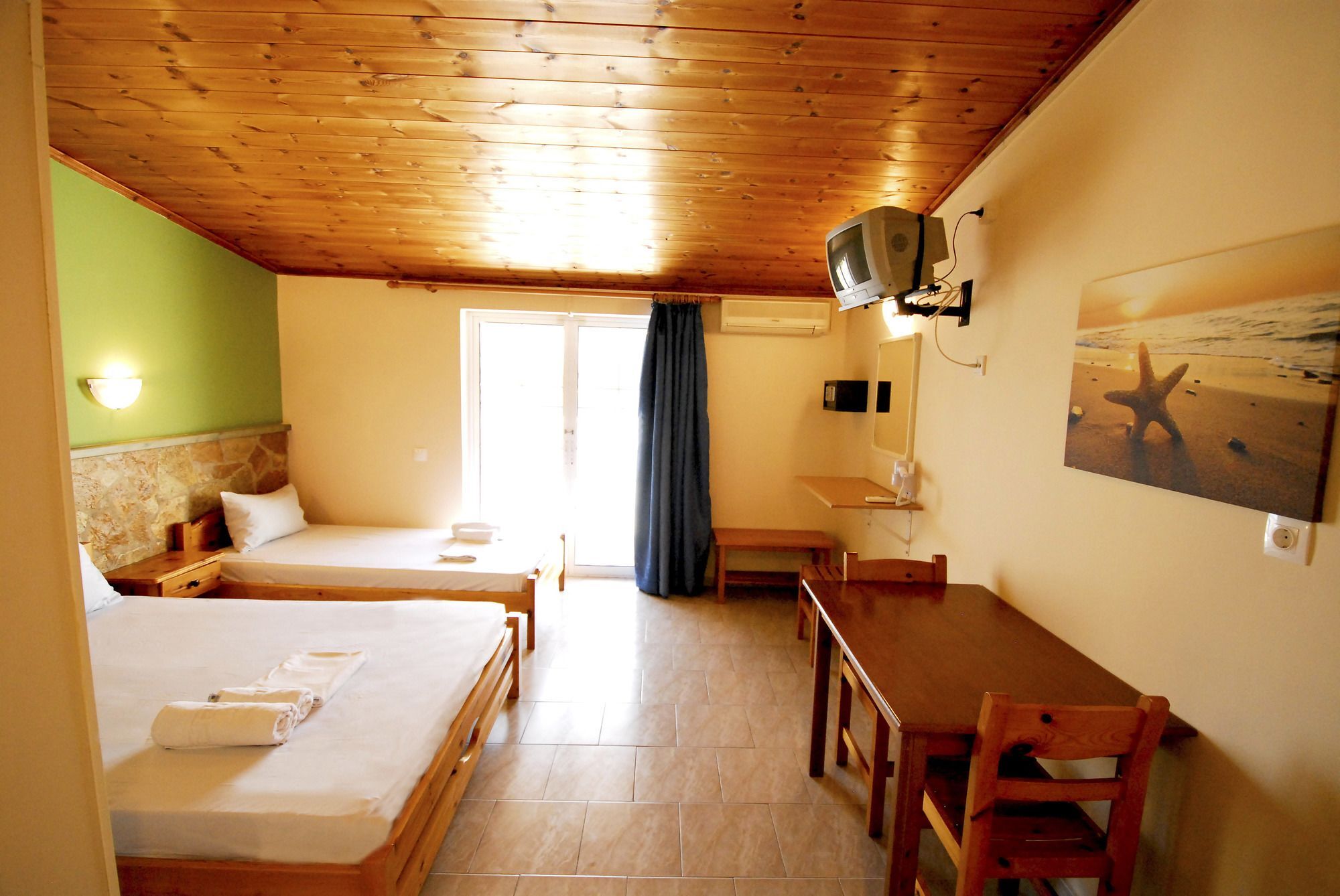 Vanessa Hotel Kalamákion Dış mekan fotoğraf